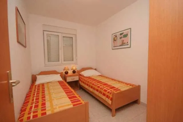 Bayview 特罗吉尔