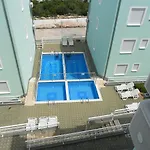 Bayview Apartamento *