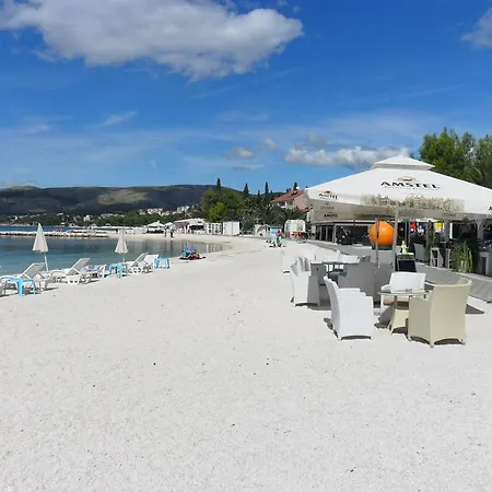 Bayview * Τρογκίρ