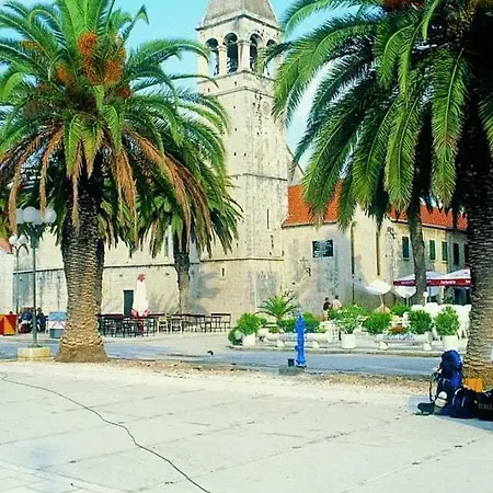 Bayview Τρογκίρ